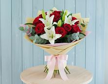 Букет цветов из:  Лилии и Розы в Никульское