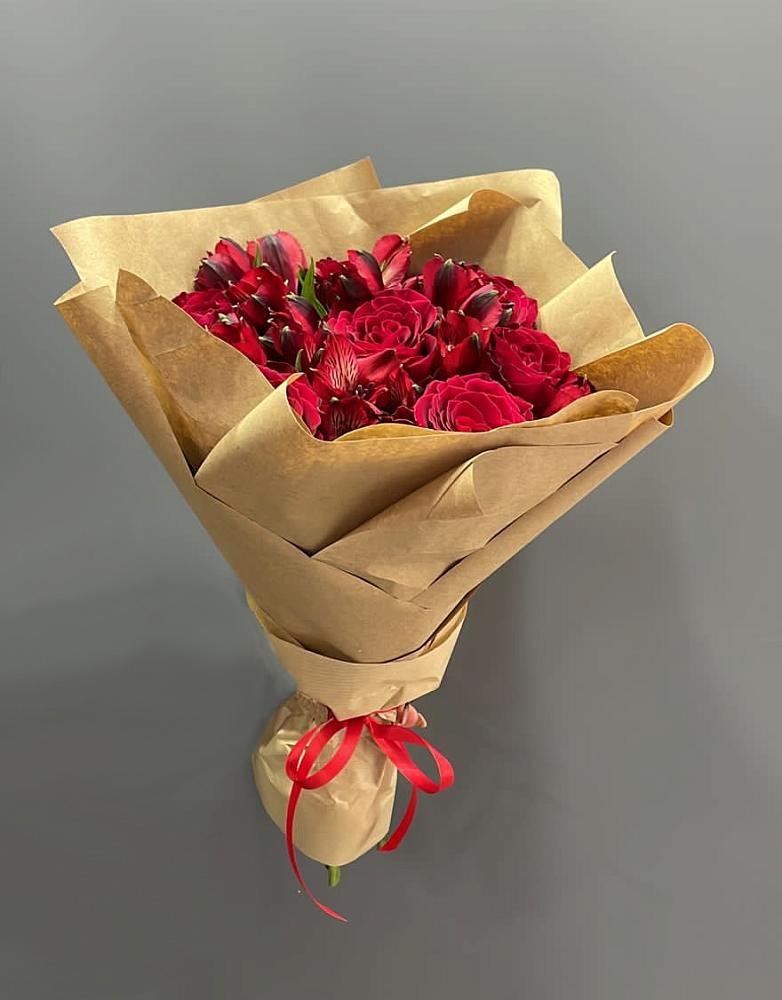 Букет цветов из: Альстромерии и Розы в Никульское