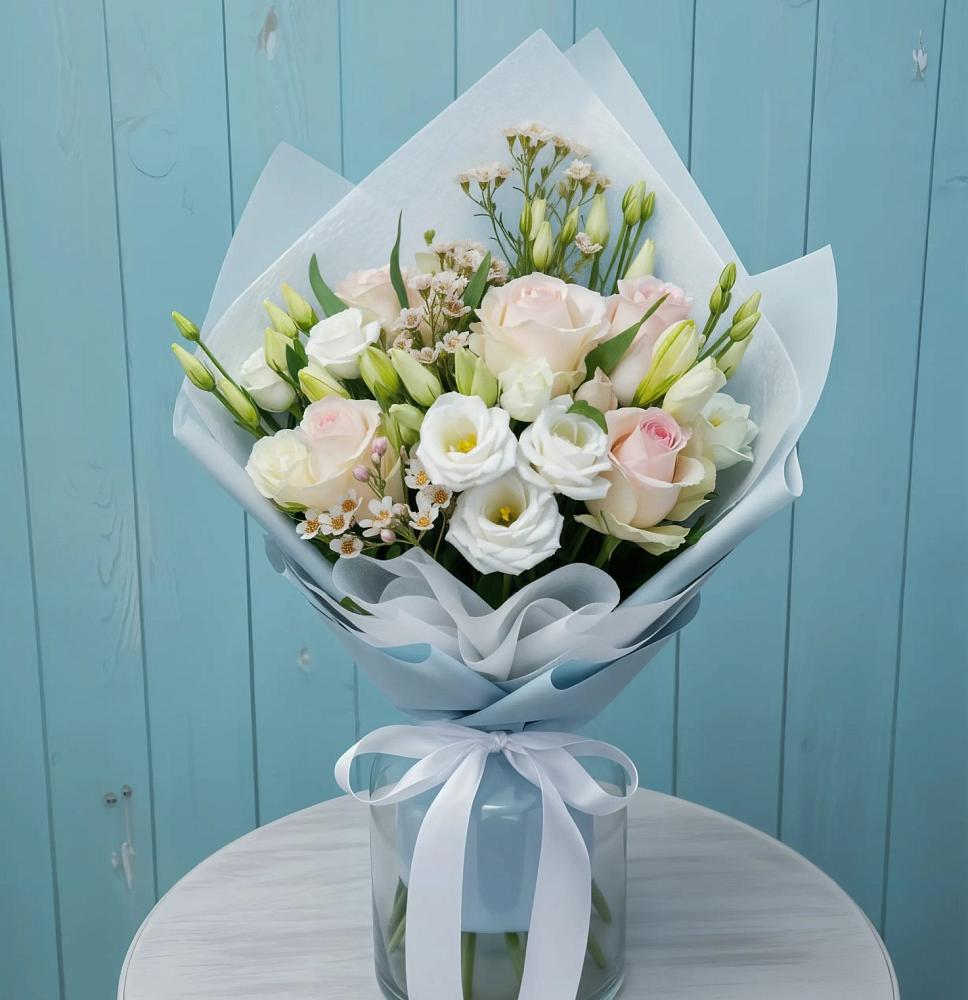 Букет цветов из: Розы и Лизиантусы в Никульское