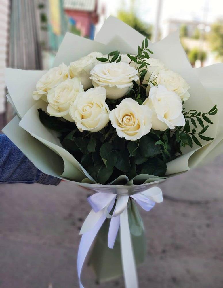 Букет Белые розы Проуд в Никульское
