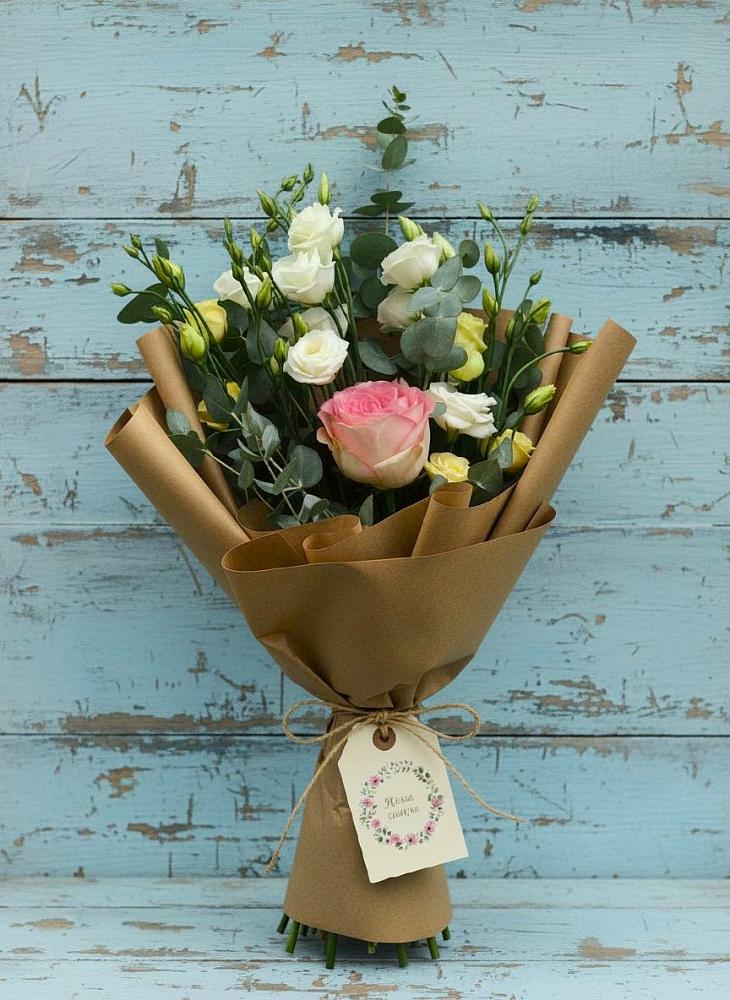 Букет цветов из: Розы и Лизиантусы в Никульское