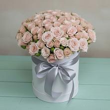 Цветочная композиция из Розы в шляпной коробке в Никульское