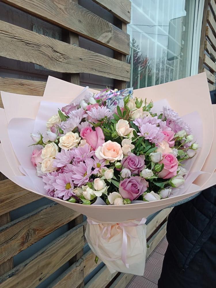 Букет цветов из: Розы и Хризантемы в Никульское