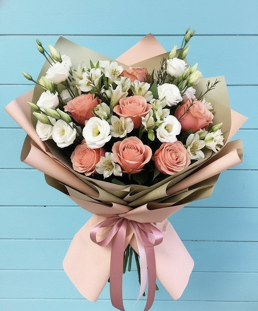 Букет цветов из: Розы, Альстромерии и Лизиантусы в Никульское