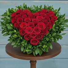 Цветочная композиция из Розы в виде сердца в Никульское