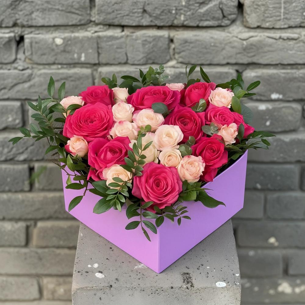 Цветочная композиция из Розы в коробке в Никульское