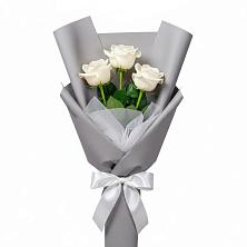Букет 3 белые розы в Никульское
