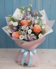 Букет цветов из:  Лизиантусы, Розы, Альстромерии и Гипсофила в Никульское