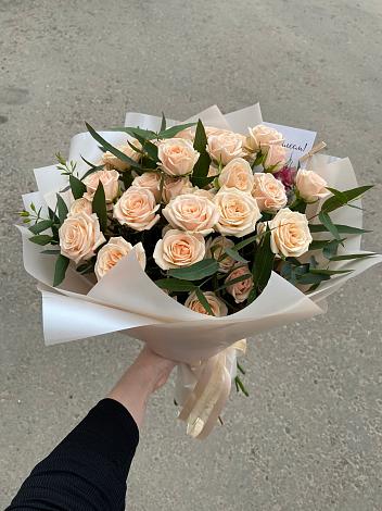 Букет Кремовые розы Латте в Никульское